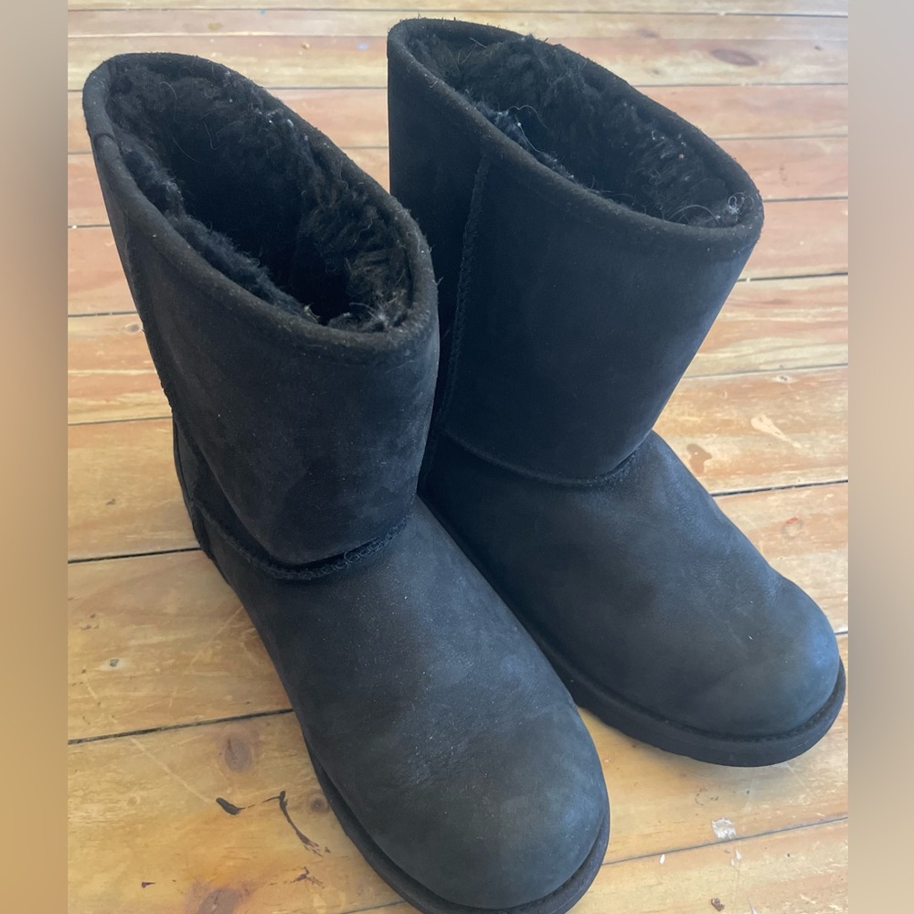 Classic Ugg Boots Size 5